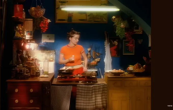The complete kitchen scene