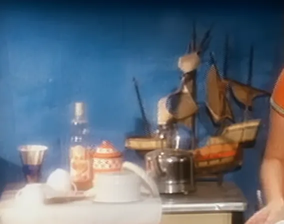Model sailing ship